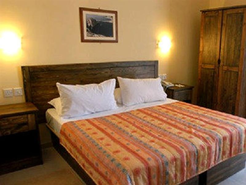 Downtown Hotel Виктория Экстерьер фото